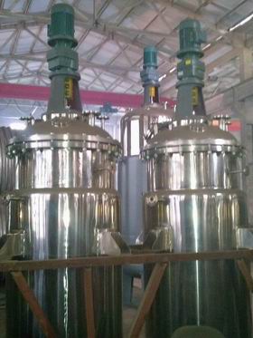 蒸汽加熱反應(yīng)釜、導(dǎo)熱油循環(huán)加熱反應(yīng)釜 